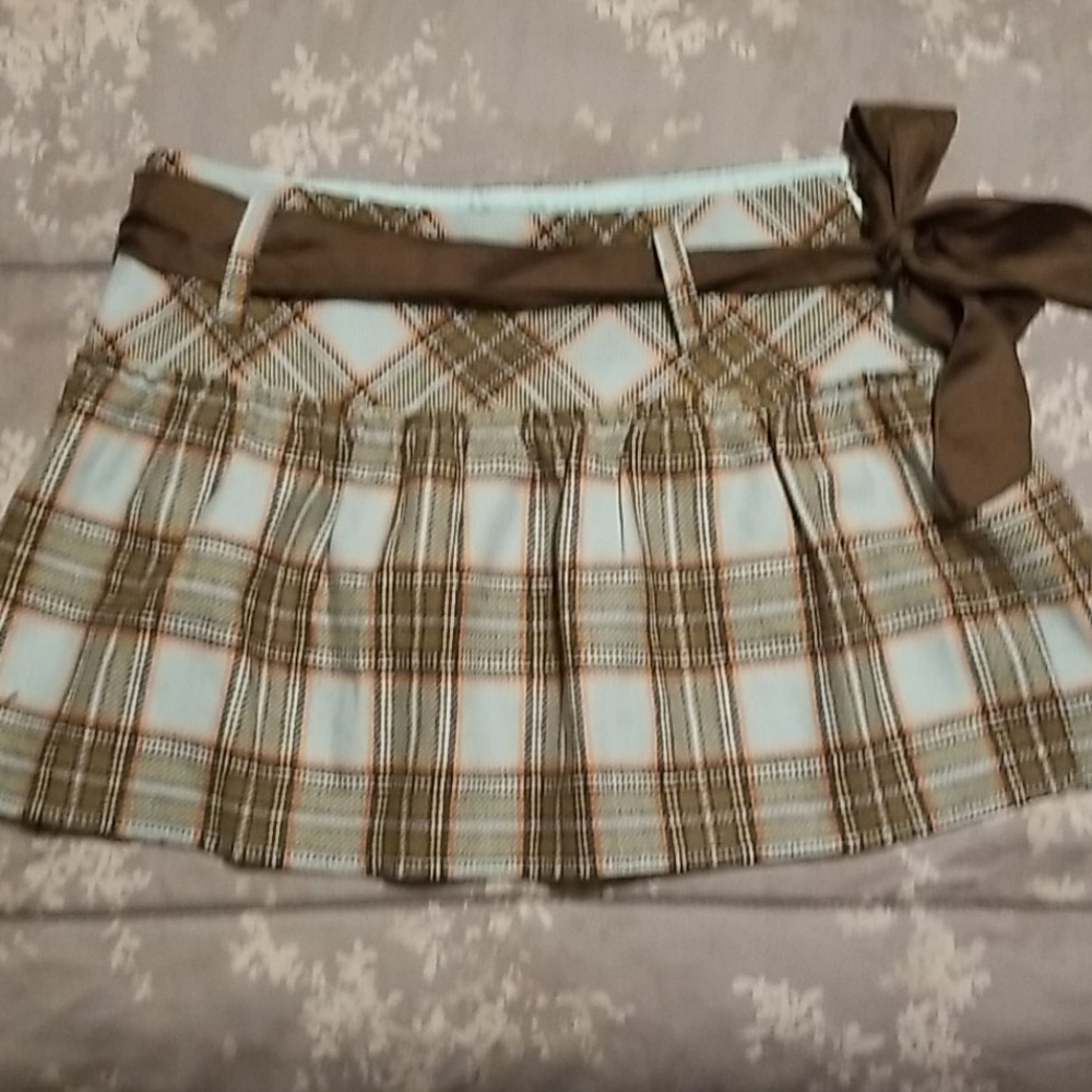 American Eagle plaid skirt